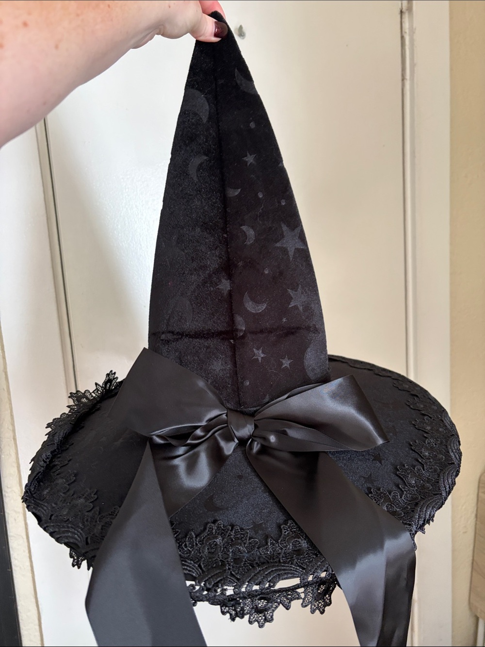 Black Witch Hat Womens Costume with Satin Bow